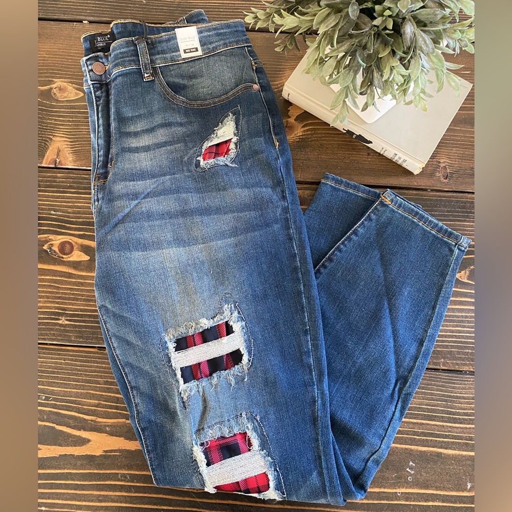 Judy Blue Buffalo Plaid Skinny Jeans